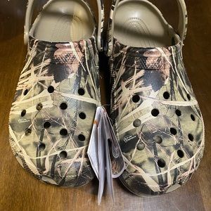 NWT Crocs Classics RealTree Max-4 Unisex M11/W13